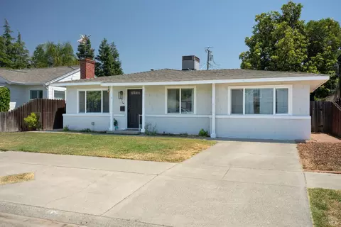 629 W C St, Dixon, CA 95620