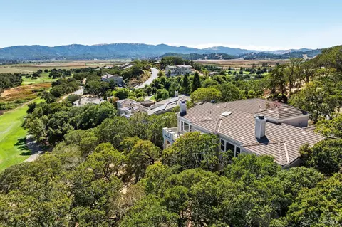 44 Stonetree Ln, Novato, CA 94945
