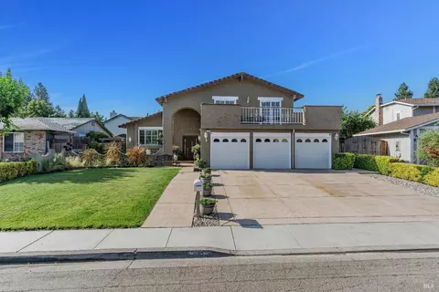 673 Hudis St, Rohnert Park, CA 94928