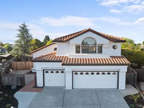 417 Foxwood Ct, Windsor, CA 95492