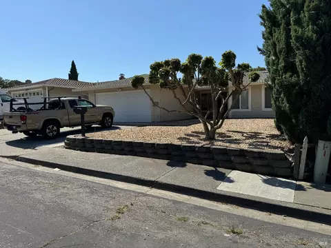 215 Willow St, Vallejo, CA 94589 photo 2