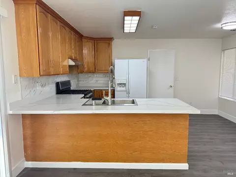 215 Willow St, Vallejo, CA 94589 photo 10