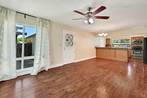 800 W A St, Dixon, CA 95620 photo 10