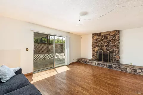 65 Garthe Ct, Vallejo, CA 94591 photo 9