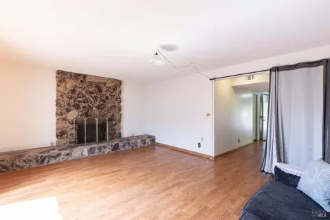 65 Garthe Ct, Vallejo, CA 94591 photo 10