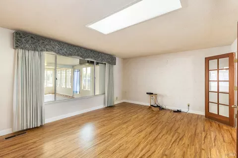 65 Garthe Ct, Vallejo, CA 94591 photo 6