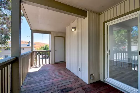 101 Lands End Ct, Vallejo, CA 94591 photo 5