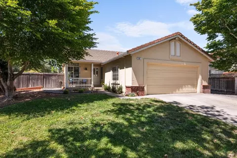 984 Foothill Dr, Windsor, CA 95492 photo 2