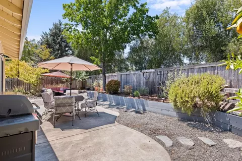 984 Foothill Dr, Windsor, CA 95492 photo 36