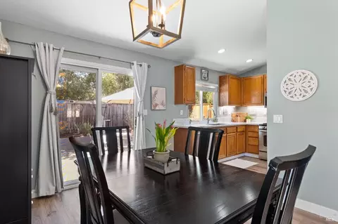 984 Foothill Dr, Windsor, CA 95492 photo 10