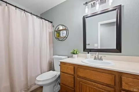 984 Foothill Dr, Windsor, CA 95492 photo 19