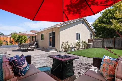 984 Foothill Dr, Windsor, CA 95492 photo 32
