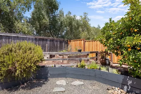 984 Foothill Dr, Windsor, CA 95492 photo 35