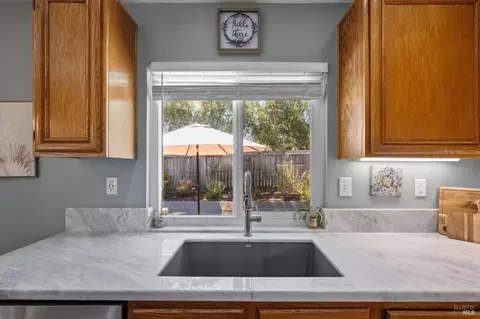 984 Foothill Dr, Windsor, CA 95492 photo 15