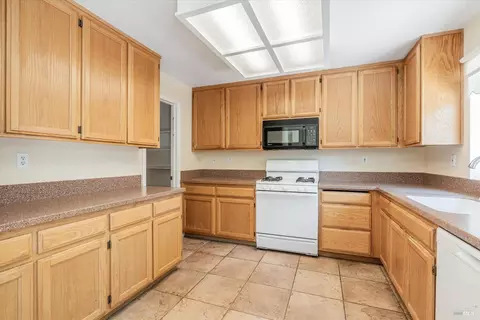 954 Wright St, Santa Rosa, CA 95404 photo 9