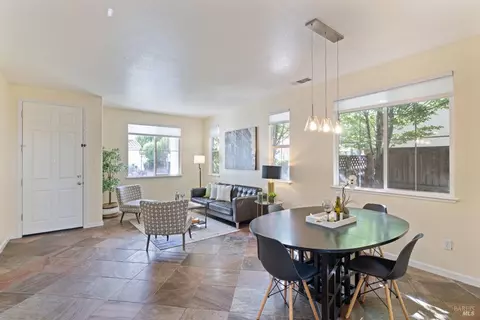 312 Shadow Ridge Ct, Vallejo, CA 94591 photo 7