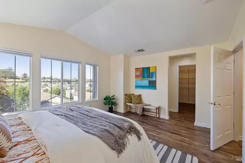 312 Shadow Ridge Ct, Vallejo, CA 94591