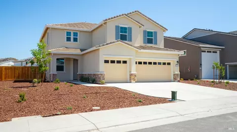 1511 Base St, Dixon, CA 95620 photo 2