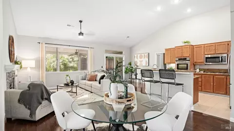784 Monaghan Cir, Vacaville, CA 95688 photo 9