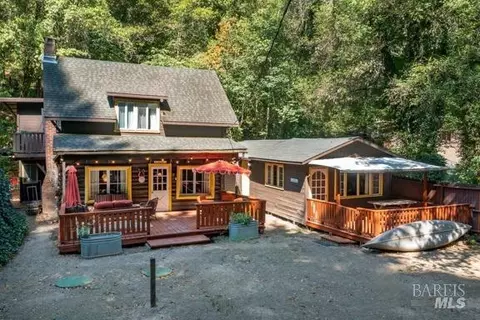 11824 Redwood Rd, Forestville, CA 95436