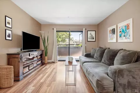 8201 Camino Colegio #41, Rohnert Park, CA 94928
