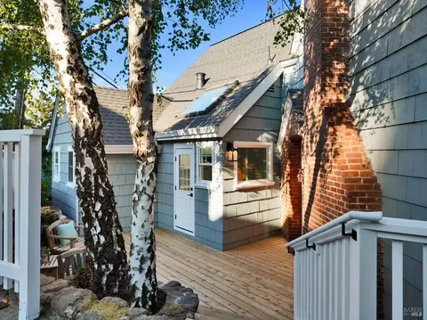 131 Edison Ave, Corte Madera, CA 94925