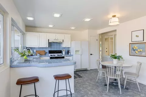 1635 Juliet Dr, Petaluma, CA 94954 photo 12