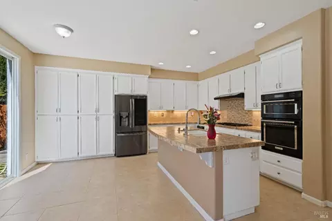 1212 Eagle Dr, Windsor, CA 95492 photo 11