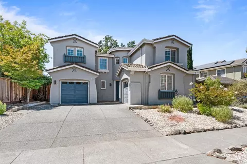 1212 Eagle Dr, Windsor, CA 95492