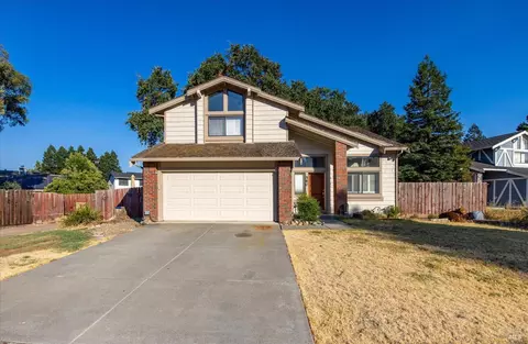 560 Oakmeadow Ct, Vacaville, CA 95687 photo 3
