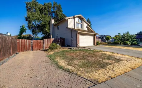 560 Oakmeadow Ct, Vacaville, CA 95687 photo 32