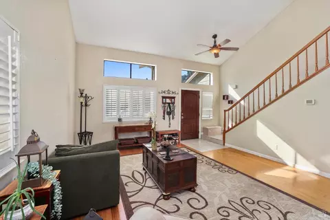 560 Oakmeadow Ct, Vacaville, CA 95687 photo 5