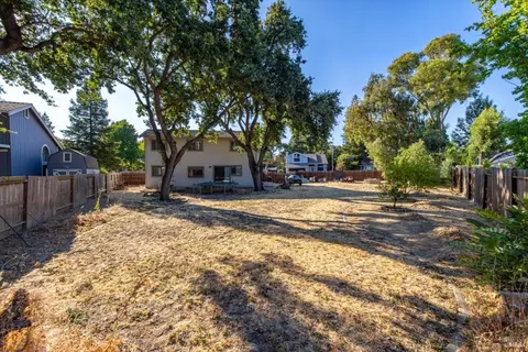 560 Oakmeadow Ct, Vacaville, CA 95687 photo 25