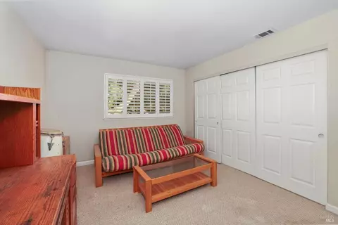 560 Oakmeadow Ct, Vacaville, CA 95687 photo 21