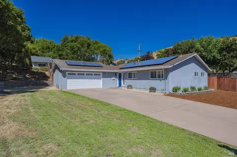 100 Stasia Ct, Novato, CA 94947