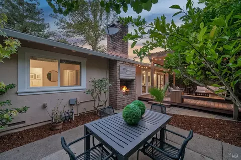 332 Second St E, Sonoma, CA 95476 photo 2