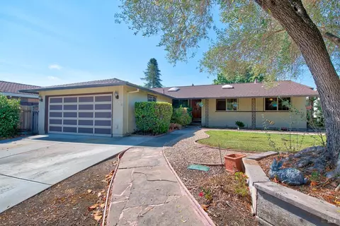 216 San Carlos Way, Novato, CA 94945