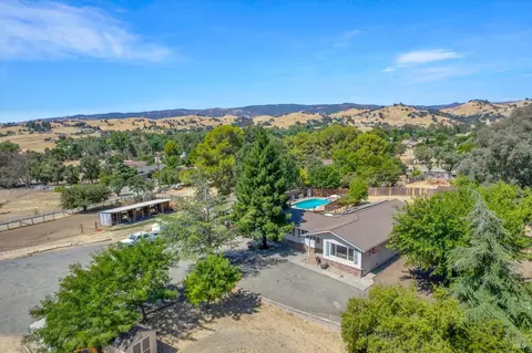 7607 Dove Creek Trl, Vacaville, CA 95688