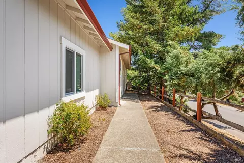 92 Northbrook Way, Willits, CA 95490 photo 2