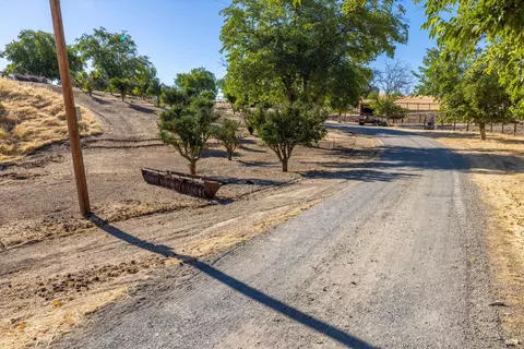 8334 Olive School Ln, Winters, CA 95694 photo 2