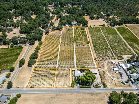 2975 Redemeyer Rd, Ukiah, CA 95482 photo 2