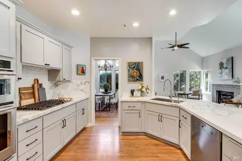 2 Calvary Ct, Napa, CA 94558 photo 11