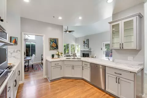 2 Calvary Ct, Napa, CA 94558 photo 12