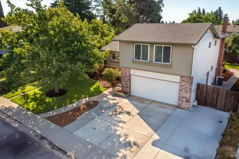 1443 Shelby Dr, Fairfield, CA 94534