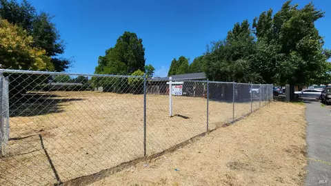 99 Tabor Ave, Fairfield, CA 94533 photo 3
