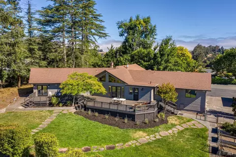 95 Pepper Ln, Petaluma, CA 94952