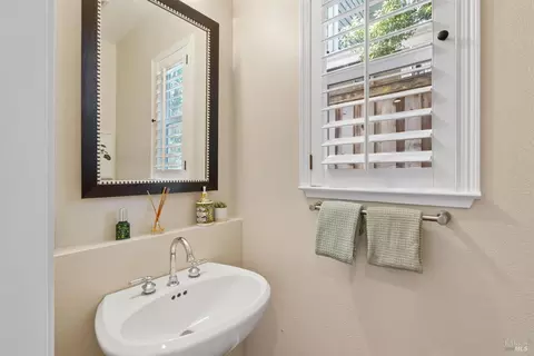 6 Wildflower Ct, Corte Madera, CA 94925 photo 23