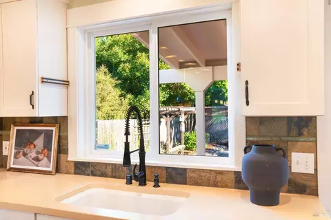 560 Sanns Ln, Healdsburg, CA 95448 photo 16
