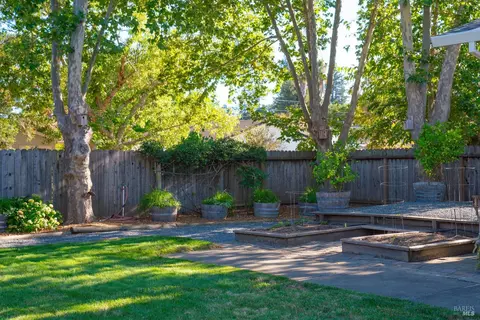 560 Sanns Ln, Healdsburg, CA 95448 photo 39