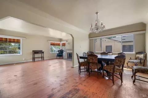 1113 Tuolumne St, Vallejo, CA 94590 photo 6